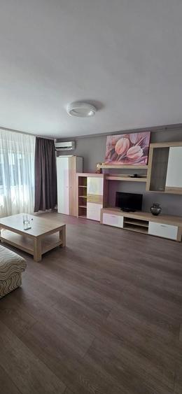 Apartament cu 2 camere decomandat în 13 Septembrie