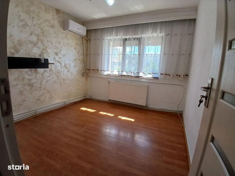 Apartament cu 2 camere decomandat în Est