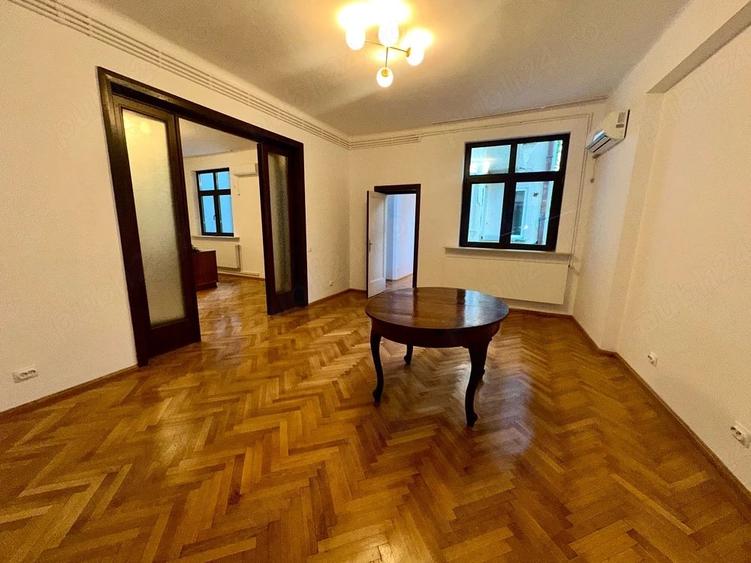 Apartament cu 4 camere decomandat în Grădina Icoanei