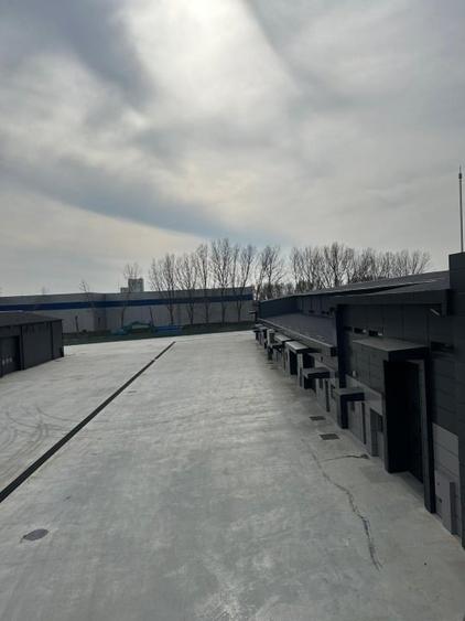Spațiu industrial, de 1 mp, în Palas