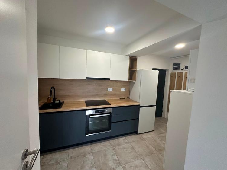 Apartament cu 2 camere decomandat în Griviței