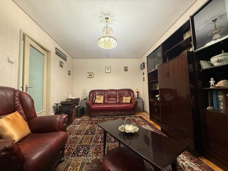 Apartament cu 3 camere semidecomandat, mobilat în Iancului