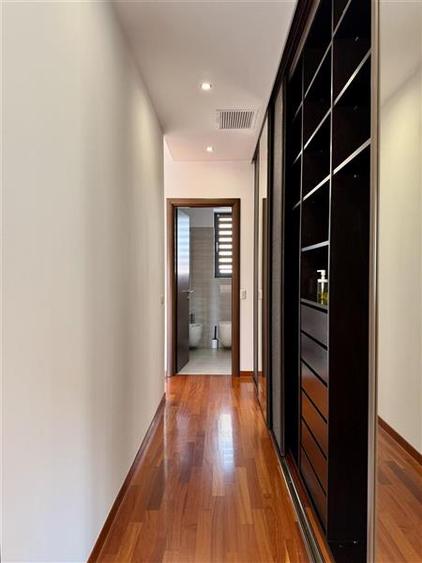 Apartament cu 4 camere decomandat în Dorobanți