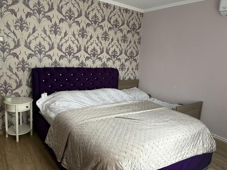 Apartament cu 4 camere decomandat, mobilat în Vitan