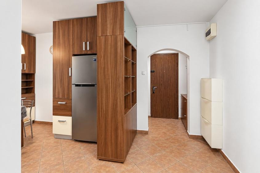 Apartament cu 3 camere decomandat, mobilat în Vitan Mall
