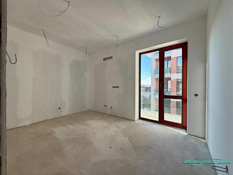 Apartament cu 2 camere decomandat în Ultracentral