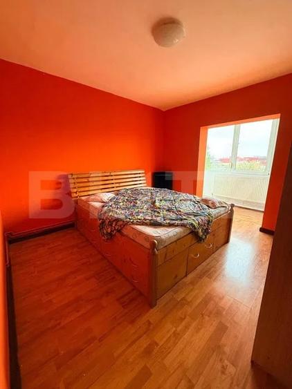 Apartament cu 4 camere decomandat, mobilat în Soarelui