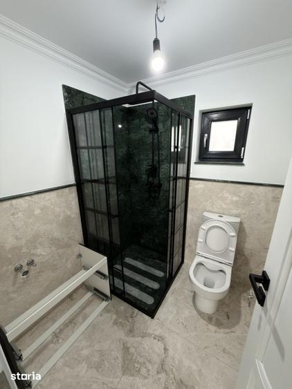 Casă cu 4 camere cu Teren 600 Mp în Central