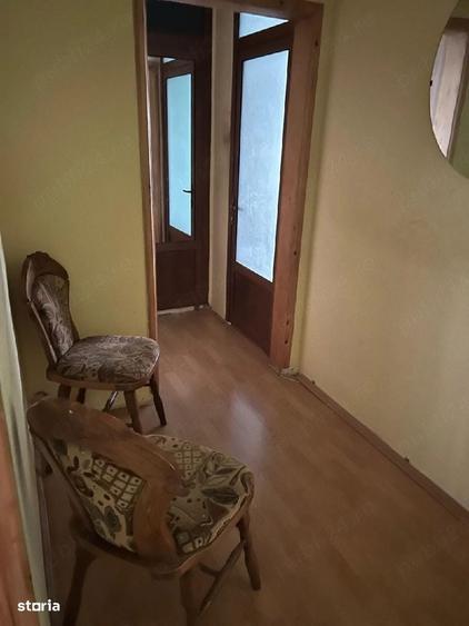 Apartament cu 4 camere decomandat în Radu Negru