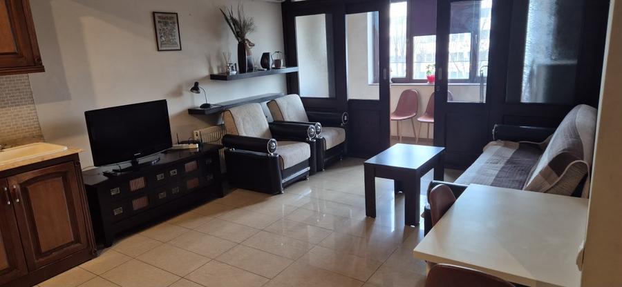 Apartament cu 2 camere semidecomandat în Central