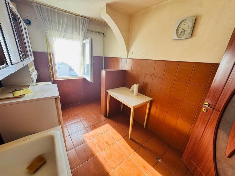 Apartament cu 3 camere decomandat în Kiseleff