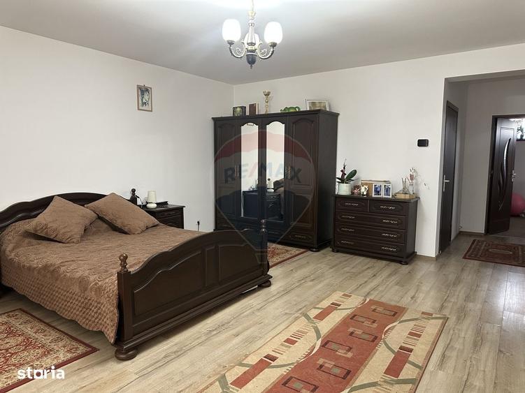 Casă cu 4 camere în Căciulești