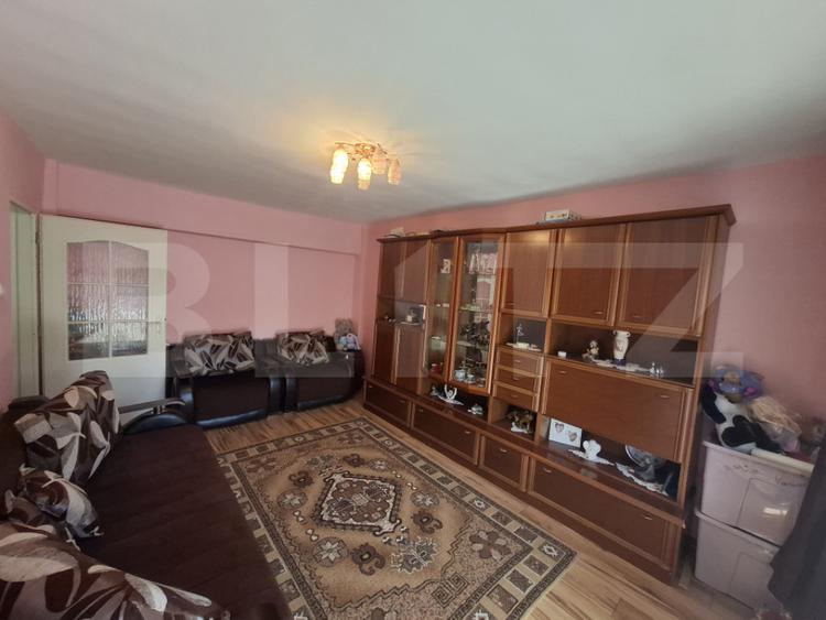 Apartament cu 2 camere decomandat în Micro 16