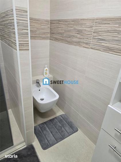 Apartament cu 2 camere decomandat, mobilat în Central