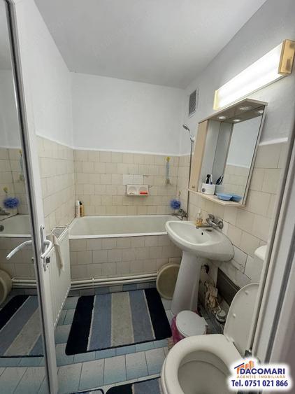 Apartament cu 3 camere decomandat în Central