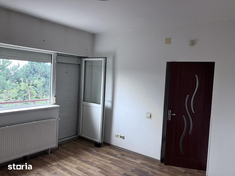 Casă cu 4 camere cu Teren 600 Mp în Domnești