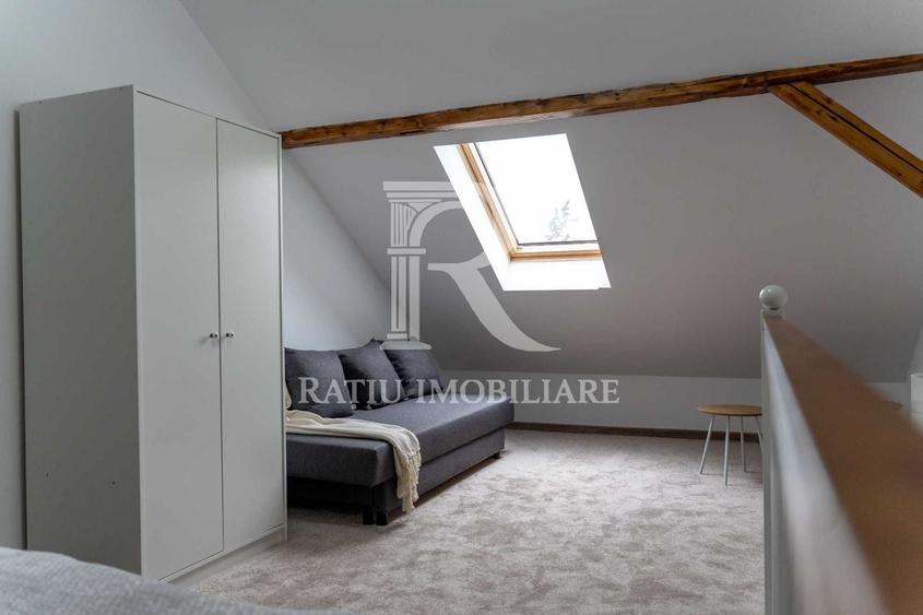 Apartament cu 2 camere semidecomandat, mobilat în Central