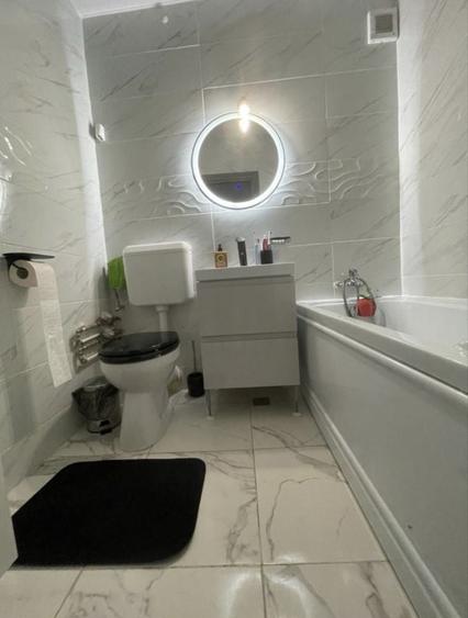 Apartament cu 2 camere decomandat în Drumul Taberei