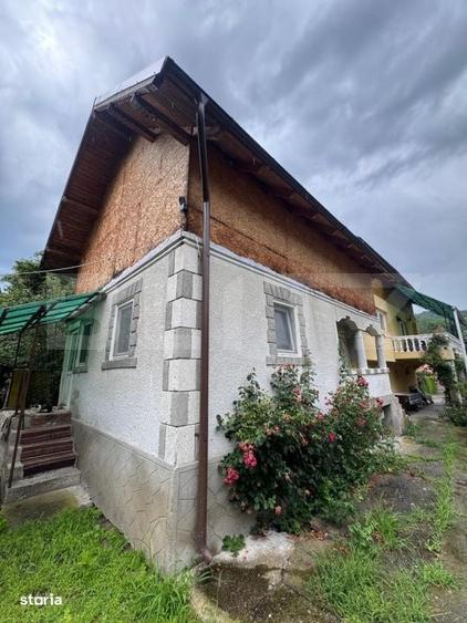 Casă cu 4 camere în Oncești