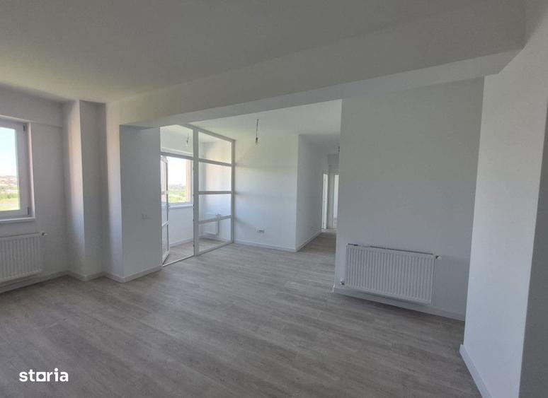 Apartament cu 3 camere în Cug