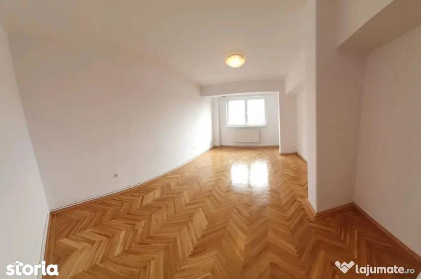 Apartament cu 4 camere decomandat în Ultracentral