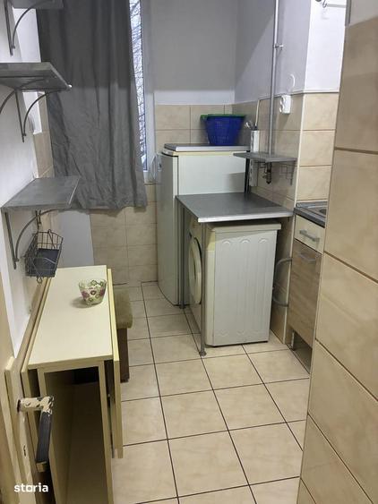Garsonieră în Baba Novac