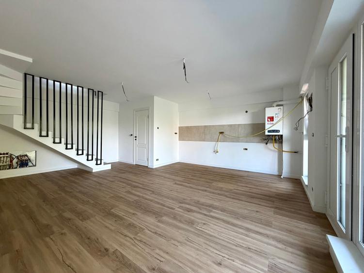 Apartament cu 3 camere decomandat în Păcurari