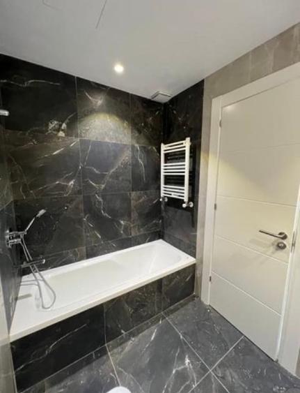 Apartament cu 4 camere, mobilat în Pipera