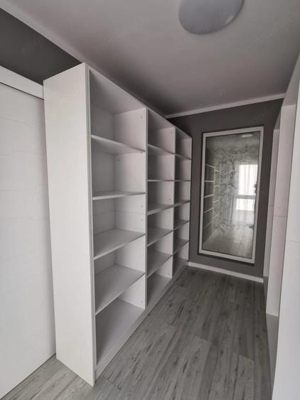 Casă cu 3 camere în Dumbrăvița