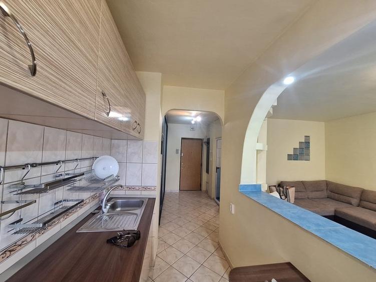 Garsonieră decomandată, mobilată în Nerva Traian