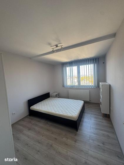 Apartament cu 3 camere semidecomandat în Someșeni