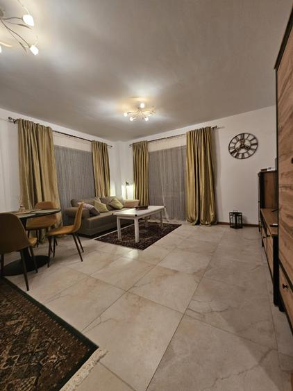 Apartament cu 2 camere decomandat în Florești