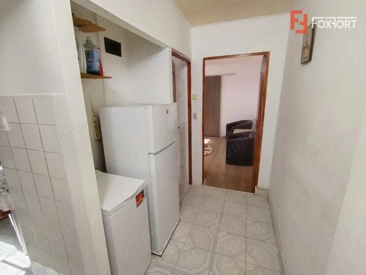 Apartament cu 2 camere semidecomandat, mobilat în P-ța Doina