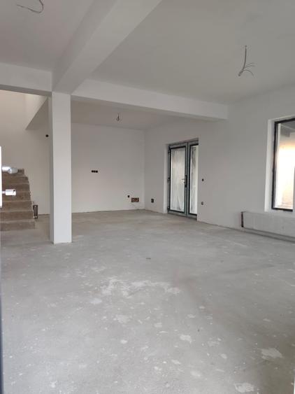 Casă individuală cu 4 camere cu Teren 484 Mp în Bâcu