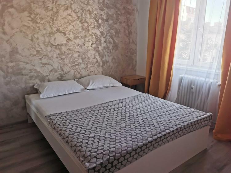 Apartament cu 2 camere semidecomandat în CET