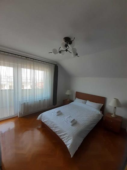 Apartament cu 3 camere decomandat în Dosu Bricii