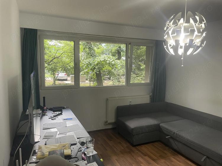 Apartament cu 2 camere decomandat în Drumul Taberei