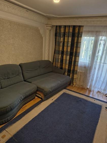 Apartament cu 3 camere în Valea Moșneagului