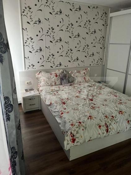 Garsonieră decomandată, mobilată în