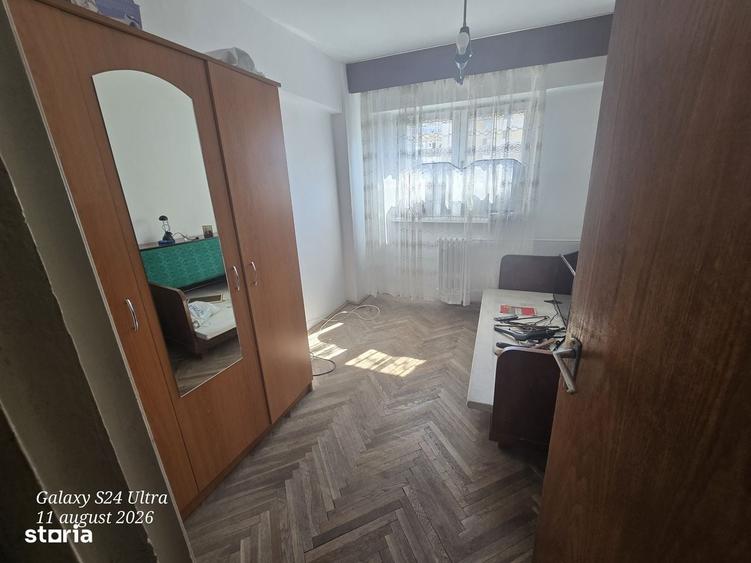 Apartament cu 4 camere decomandat în Nord
