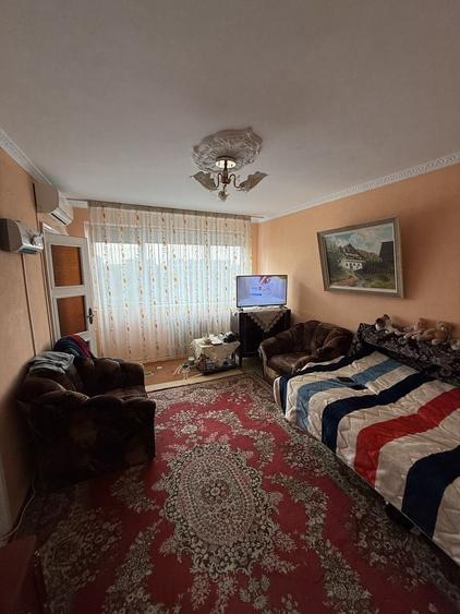 Garsonieră decomandată în Țiglina 1