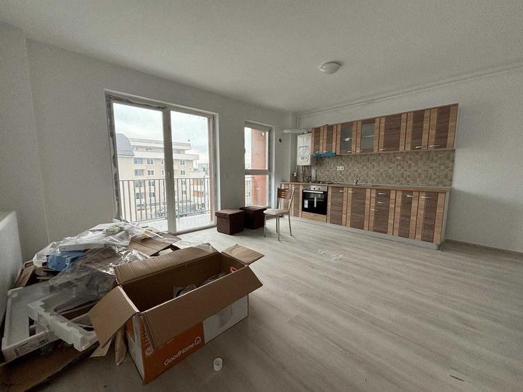 Apartament cu 2 camere semidecomandat în Florești