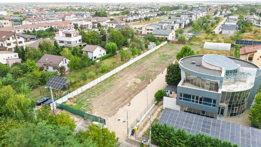 Casă individuală cu 4 camere cu Canalizare în Central