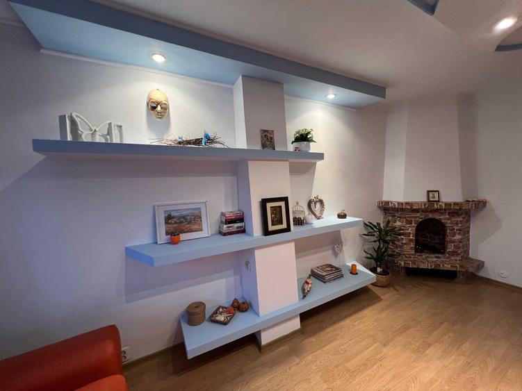 Apartament cu 3 camere decomandat în Eremia
