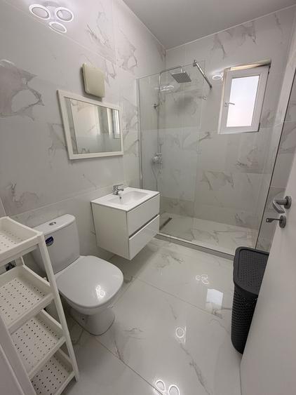Apartament cu 2 camere decomandat în Fundeni
