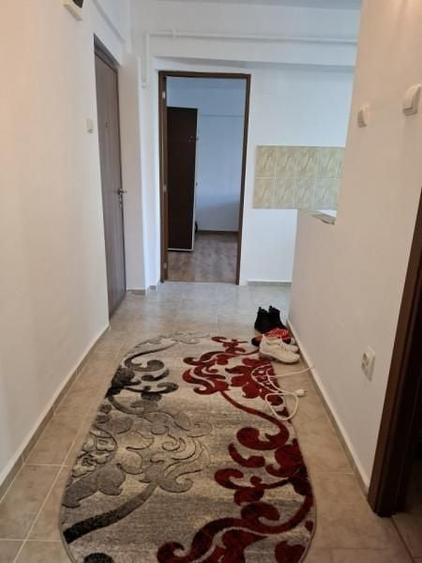 Apartament cu 2 camere decomandat în Doicești