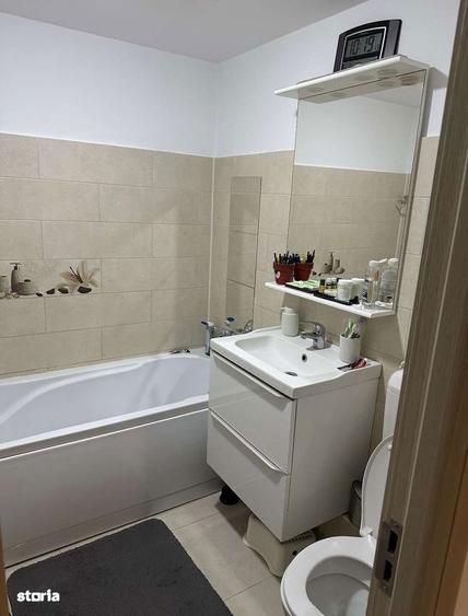 Apartament cu 3 camere semidecomandat, mobilat în Militari — fotografia 1