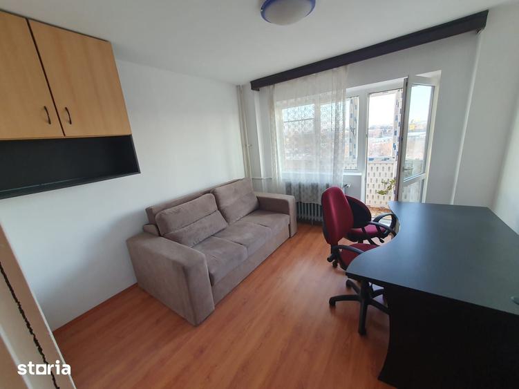 Apartament cu 4 camere decomandat în Pantelimon