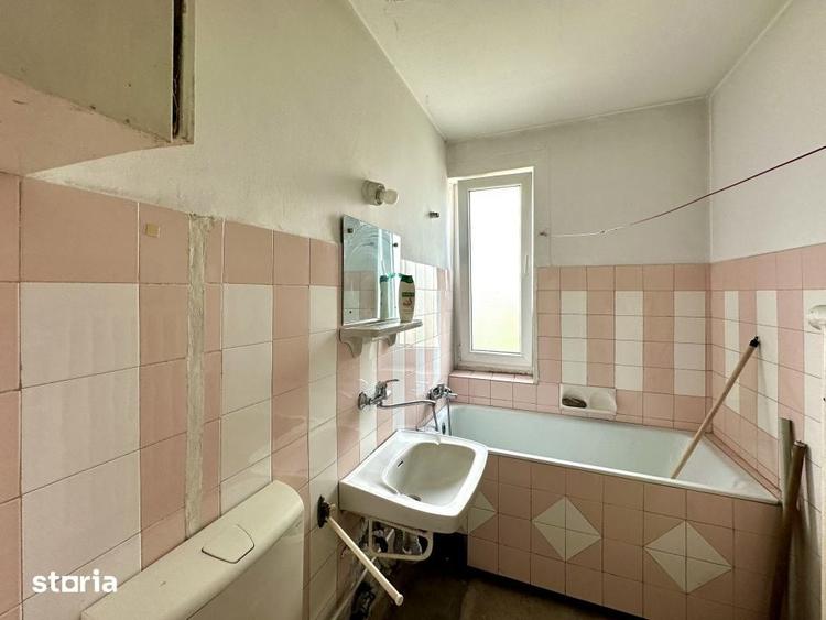 Apartament cu 2 camere decomandat în Gruia