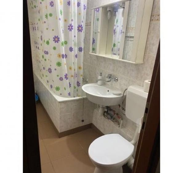 Apartament cu 3 camere decomandat în Brâncoveanu